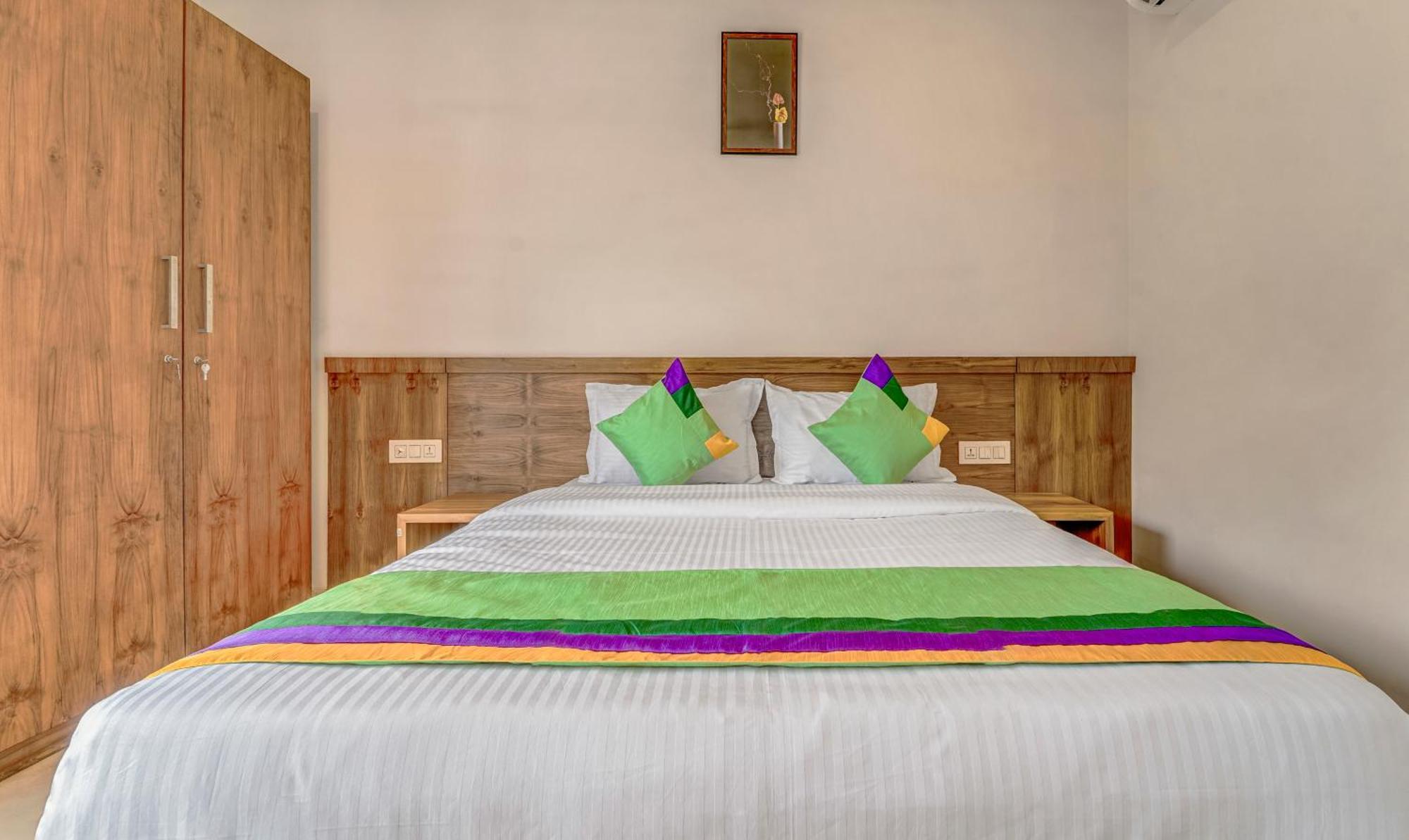 Treebo Regalia Inn Civil Station Калпетта Экстерьер фото